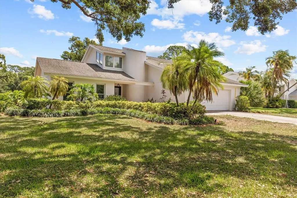 13915 Whisperwood Drive Clearwater FL 33762