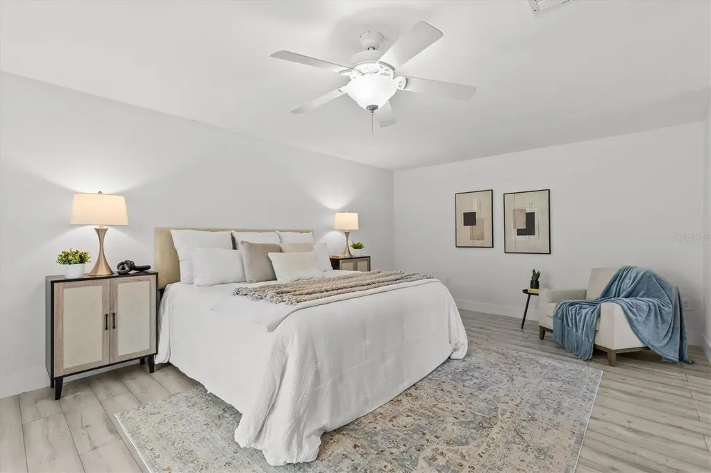 13915 Whisperwood Drive Clearwater FL 33762