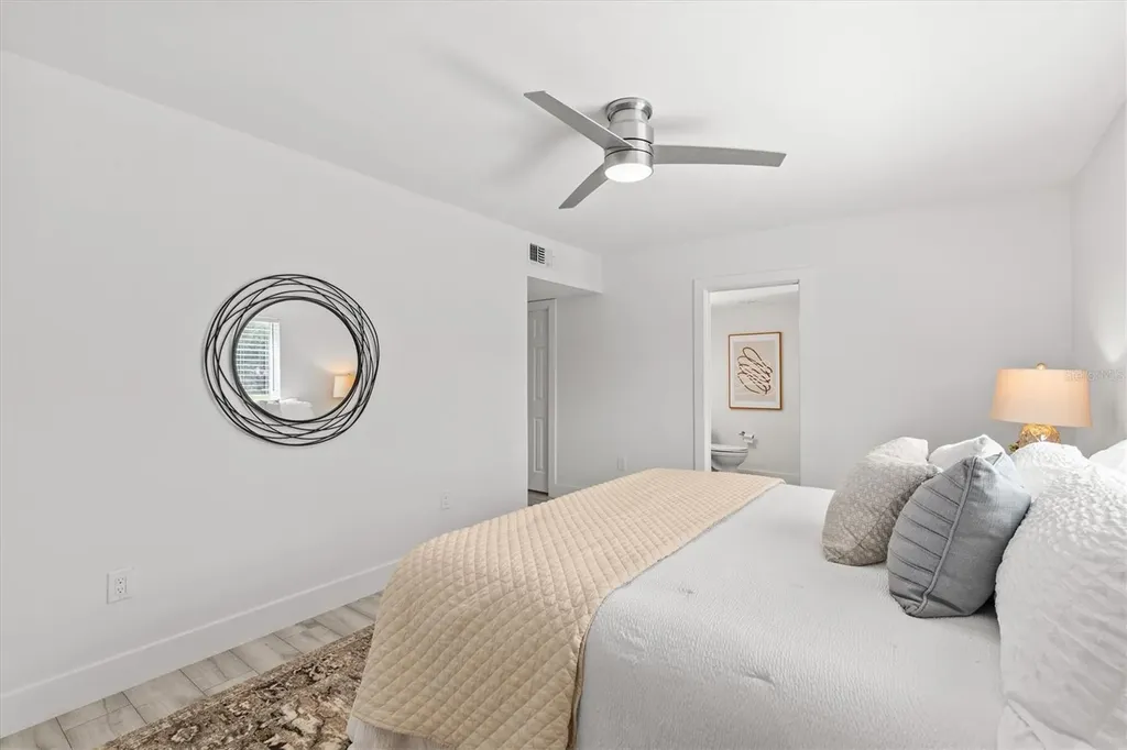 13915 Whisperwood Drive Clearwater FL 33762