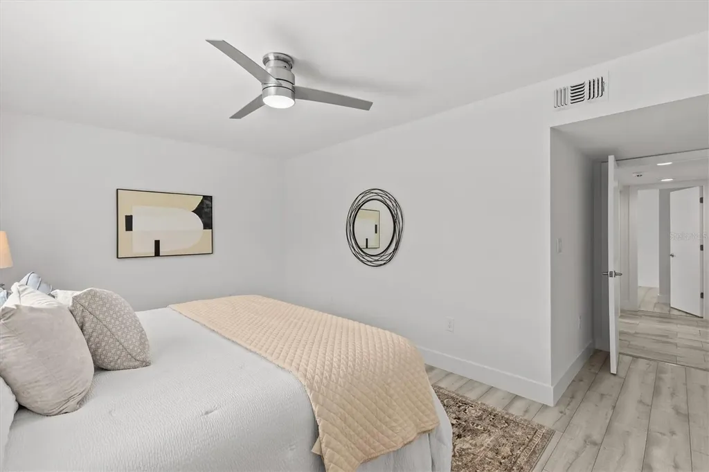 13915 Whisperwood Drive Clearwater FL 33762