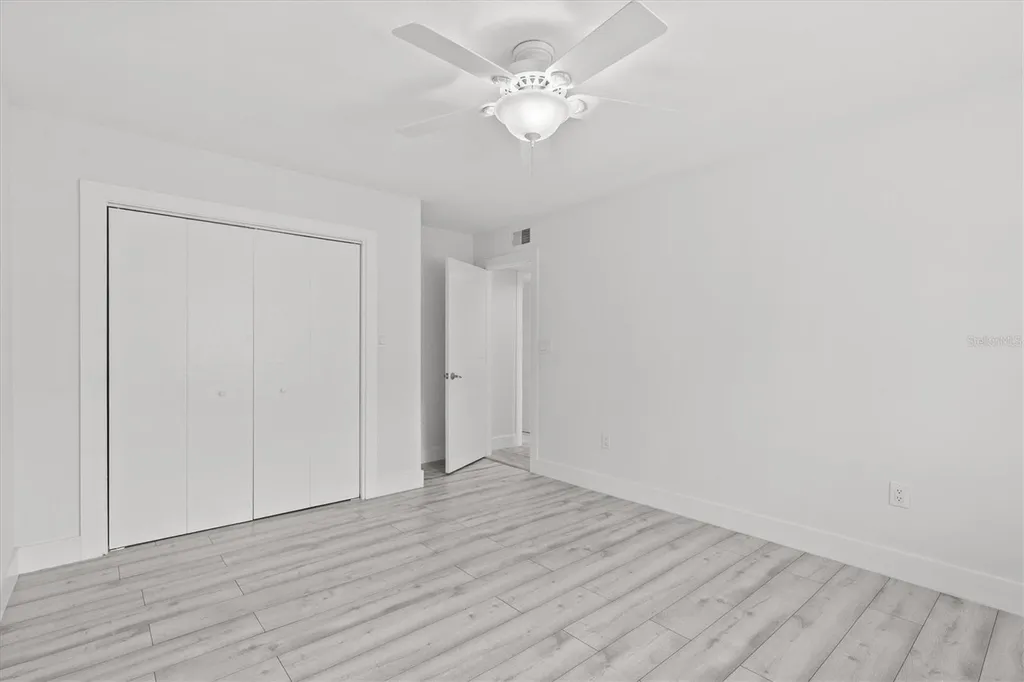 13915 Whisperwood Drive Clearwater FL 33762