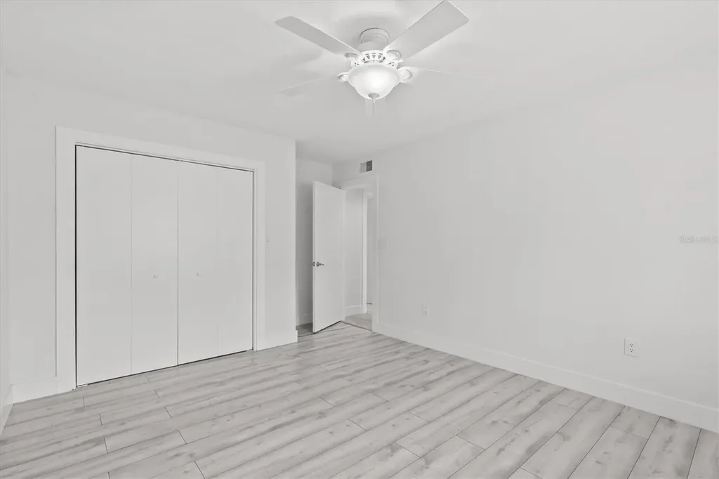 13915 Whisperwood Drive Clearwater FL 33762