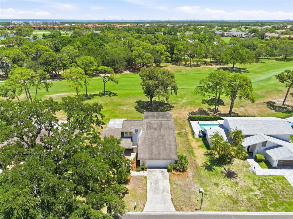 13915 Whisperwood Drive Clearwater FL 33762