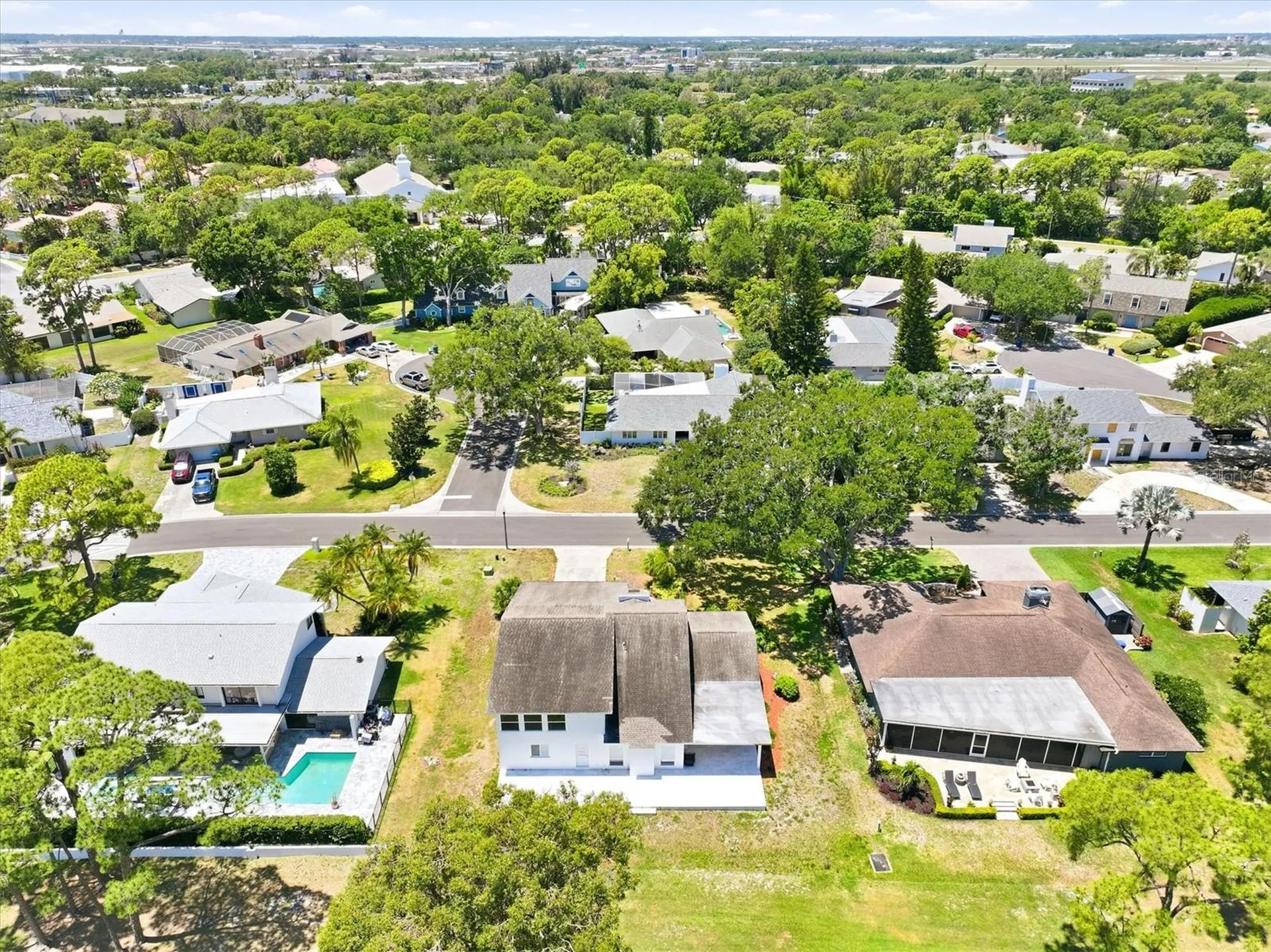 13915 Whisperwood Drive Clearwater FL 33762