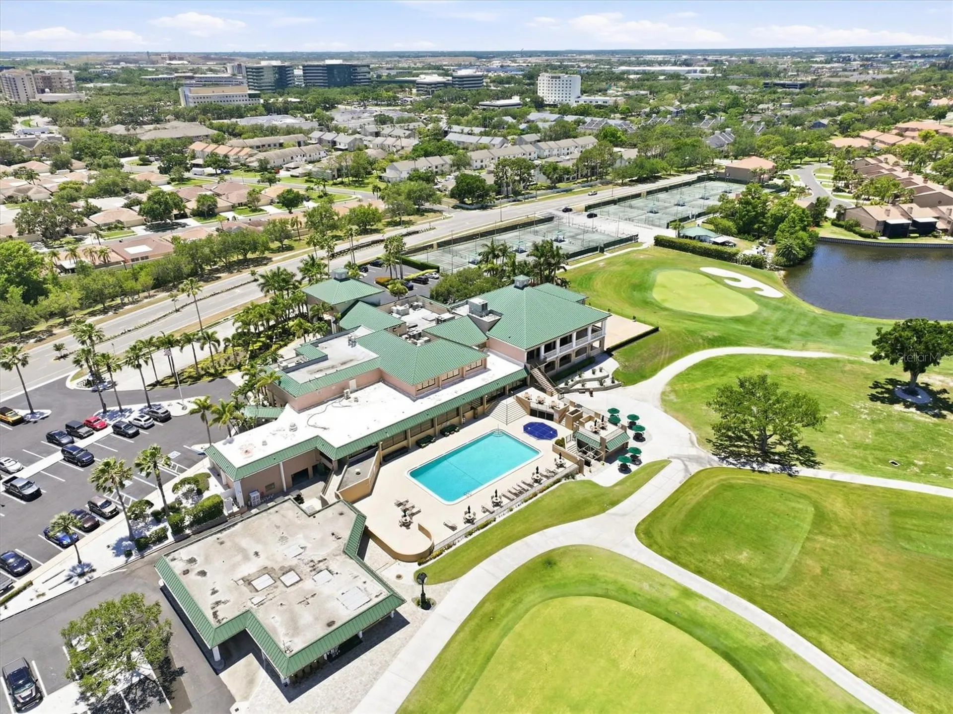 13915 Whisperwood Drive Clearwater FL 33762