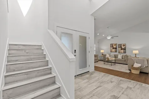 13915 Whisperwood Drive Clearwater FL 33762