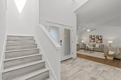 13915 Whisperwood Drive Clearwater FL 33762