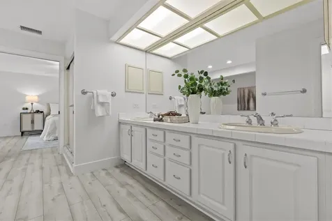 13915 Whisperwood Drive Clearwater FL 33762