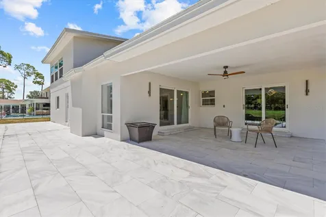 13915 Whisperwood Drive Clearwater FL 33762