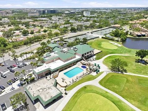 13915 Whisperwood Drive Clearwater FL 33762