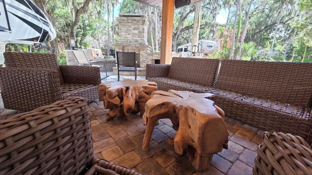 291 Bear Trail River Ranch FL 33867