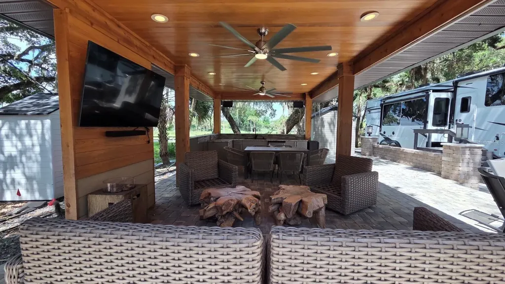 291 Bear Trail River Ranch FL 33867