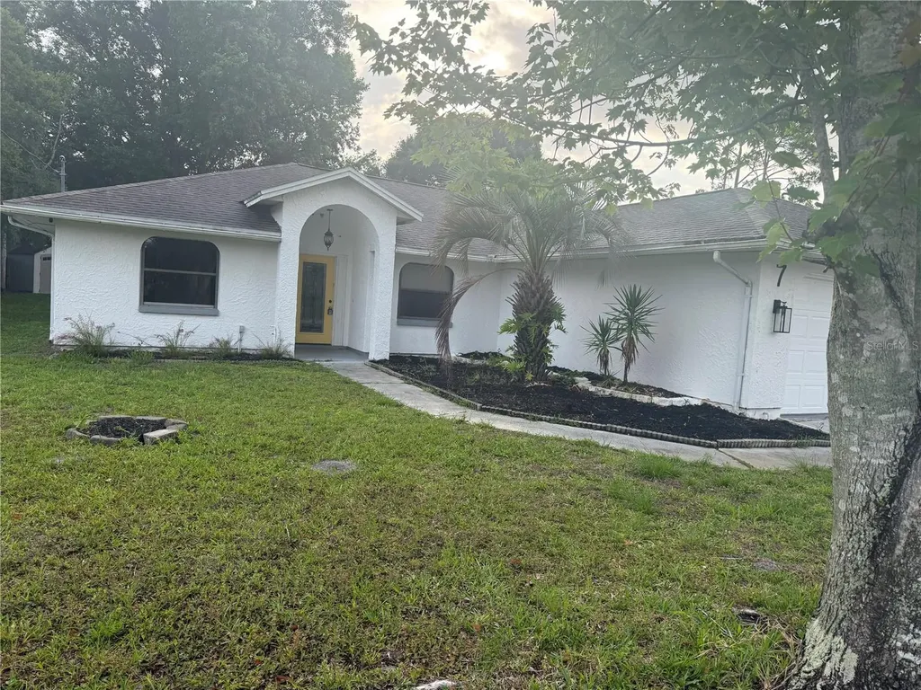 7 Fountain Gate Lane Palm Coast FL 32137