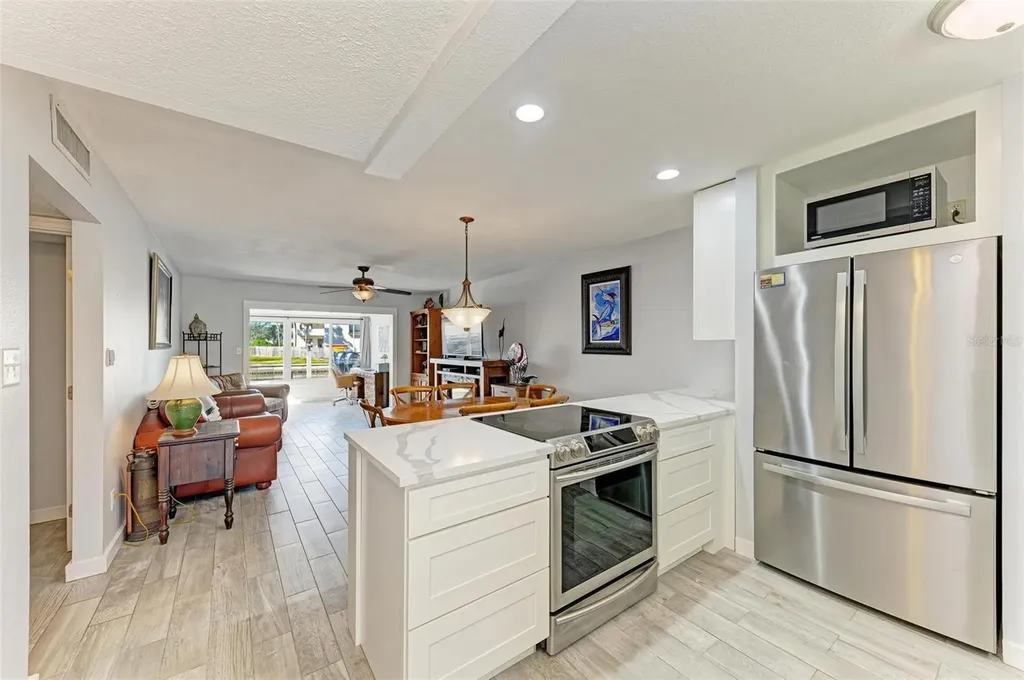 9409 Catalina Drive Bradenton FL 34210