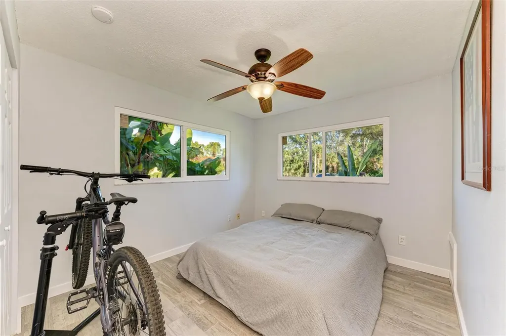 9409 Catalina Drive Bradenton FL 34210