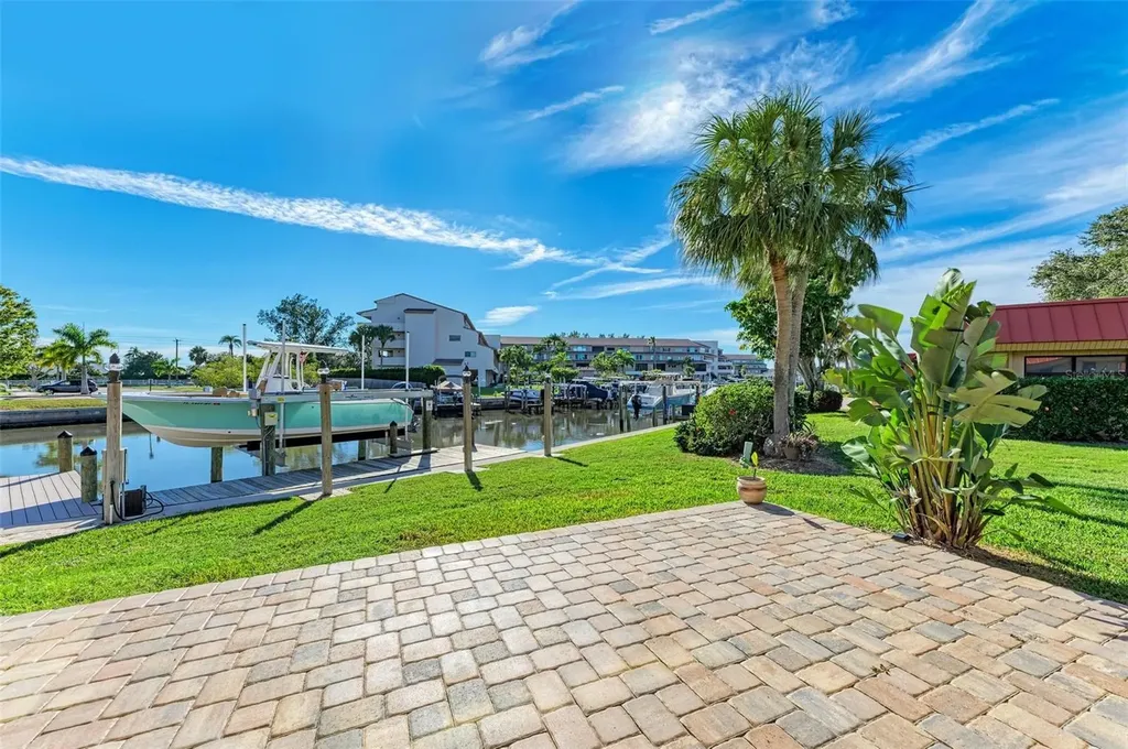 9409 Catalina Drive Bradenton FL 34210