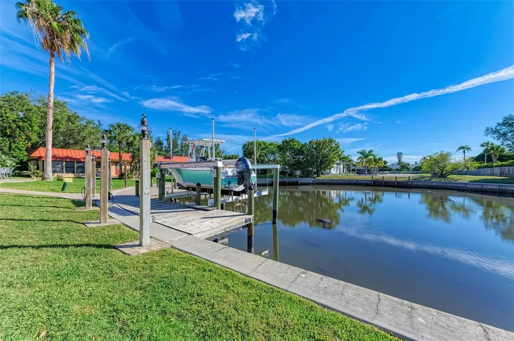 9409 Catalina Drive Bradenton FL 34210