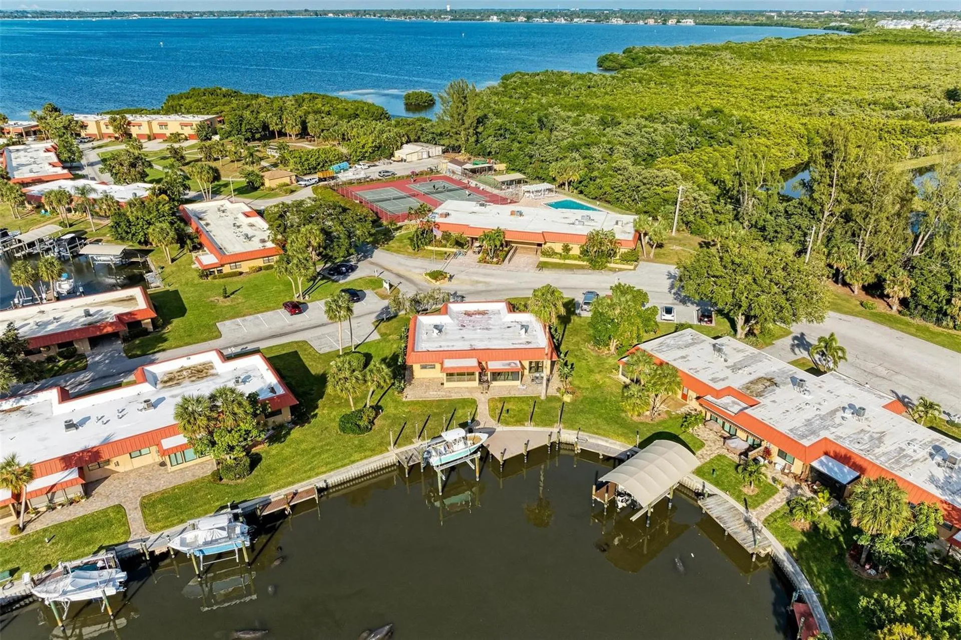 9409 Catalina Drive Bradenton FL 34210