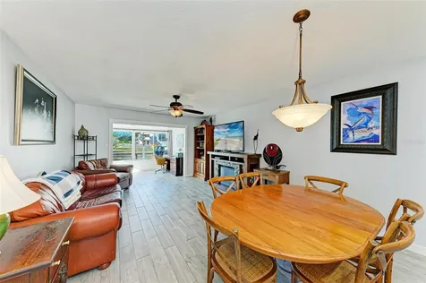 9409 Catalina Drive Bradenton FL 34210