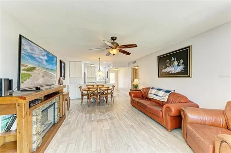 9409 Catalina Drive Bradenton FL 34210