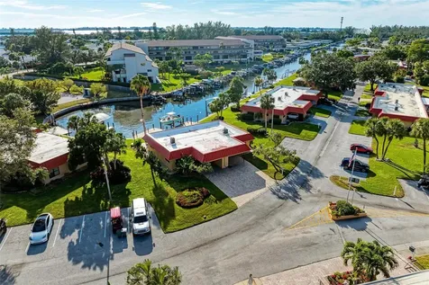 9409 Catalina Drive Bradenton FL 34210