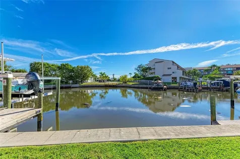 9409 Catalina Drive Bradenton FL 34210