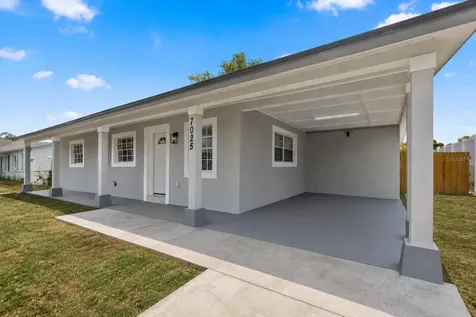 7025 Parliament Drive Tampa FL 33619