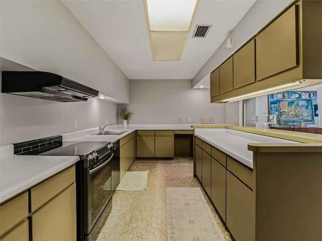2510 NW 30th Terrace Gainesville FL 32605