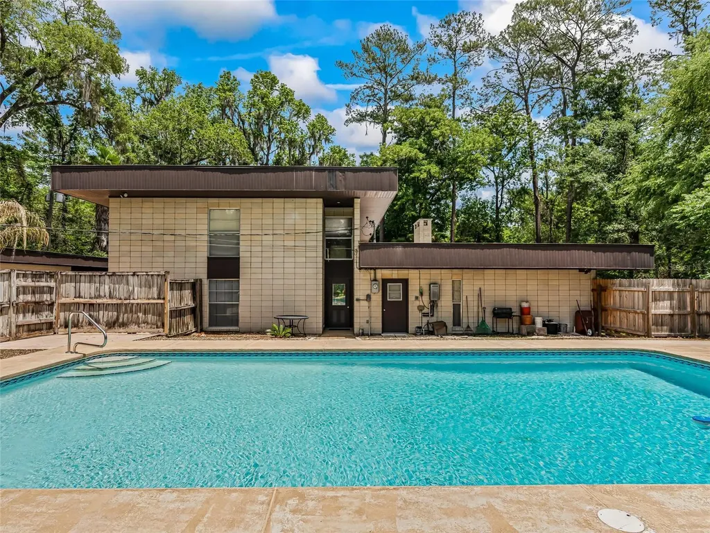 2510 NW 30th Terrace Gainesville FL 32605