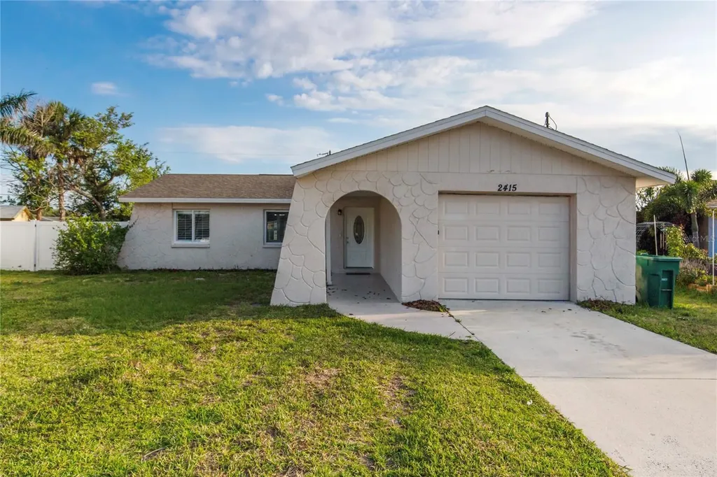2415 15th Street W Palmetto FL 34221