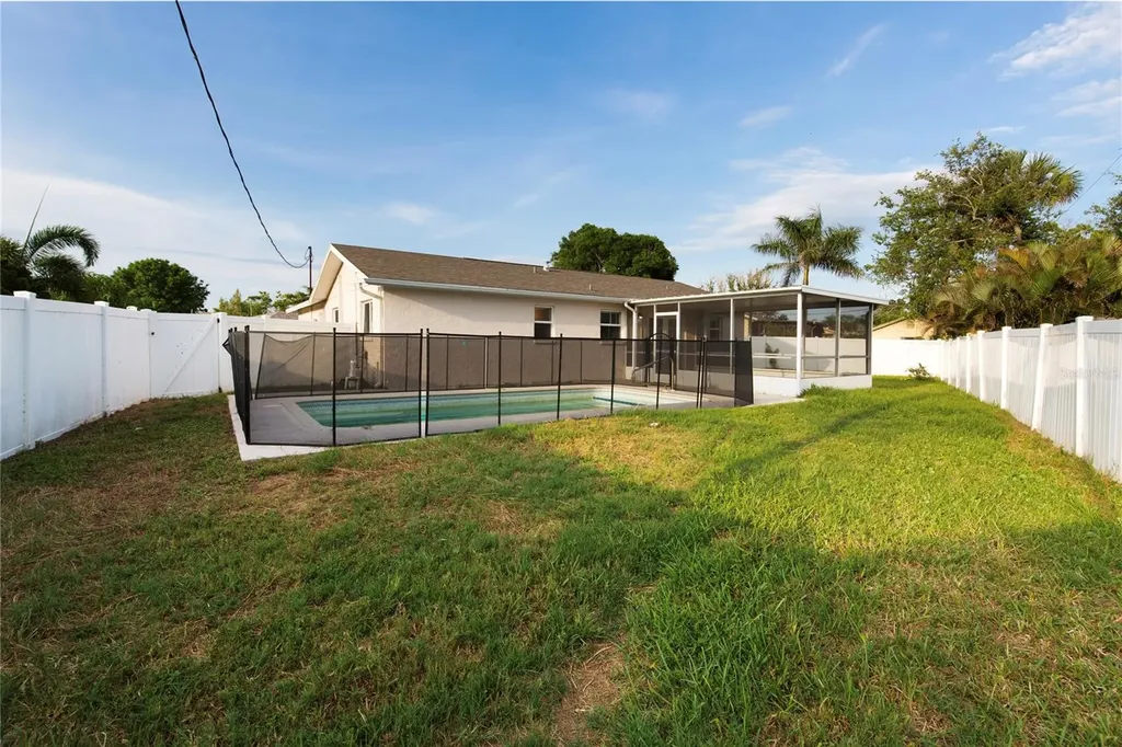 2415 15th Street W Palmetto FL 34221