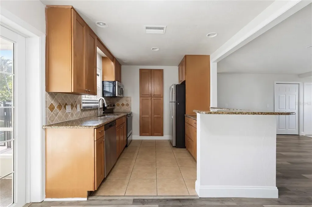2415 15th Street W Palmetto FL 34221