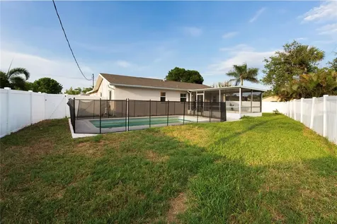 2415 15th Street W Palmetto FL 34221