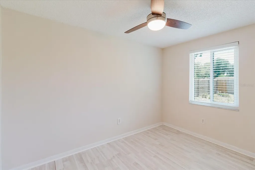 2207 Selkirk Street Valrico FL 33594