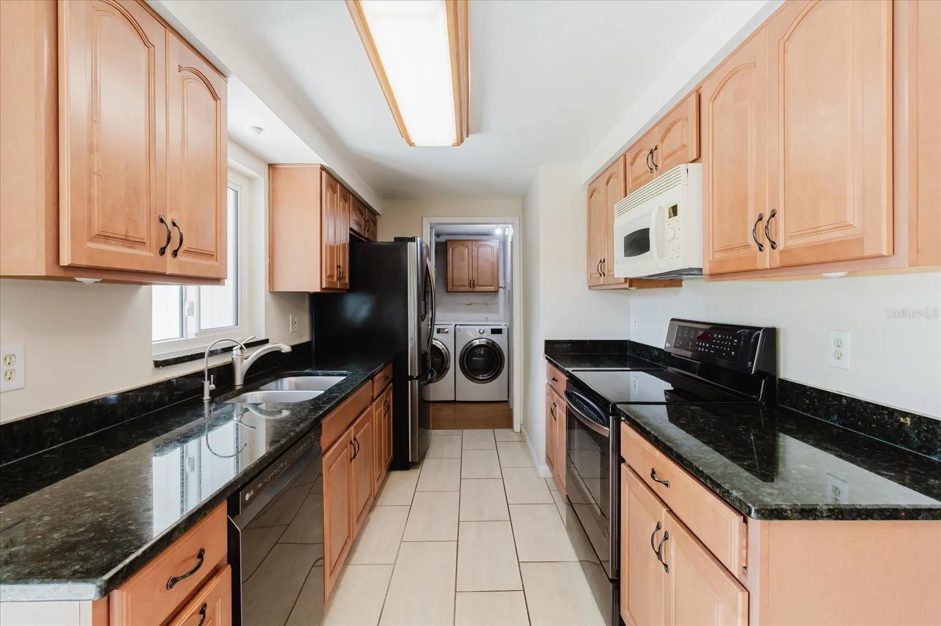 2207 Selkirk Street Valrico FL 33594
