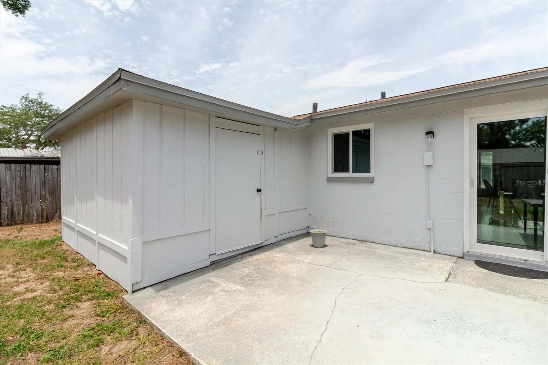2207 Selkirk Street Valrico FL 33594