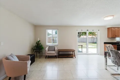 2207 Selkirk Street Valrico FL 33594