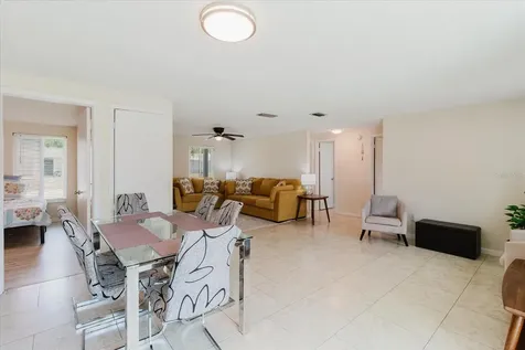 2207 Selkirk Street Valrico FL 33594