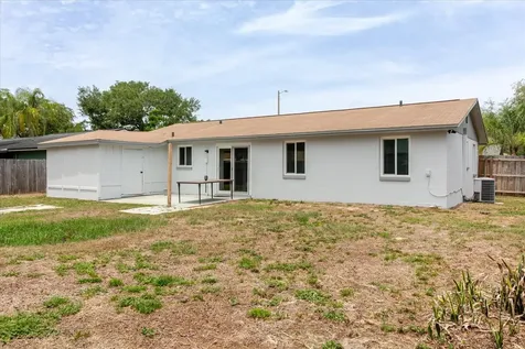 2207 Selkirk Street Valrico FL 33594