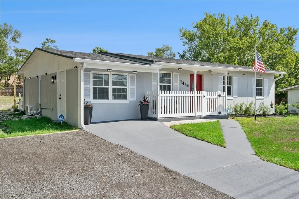 1434 Deltona Boulevard Deltona FL 32725