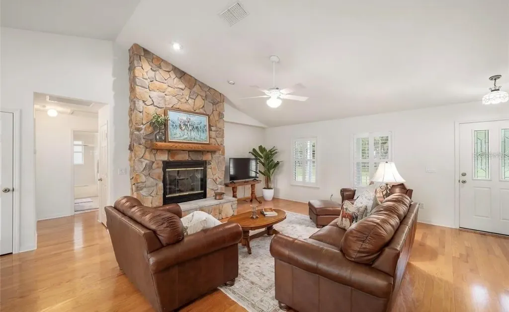 7330 NW 137th Avenue Morriston FL 32668