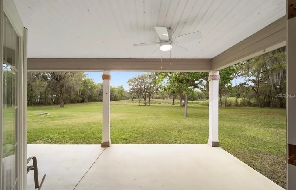 7330 NW 137th Avenue Morriston FL 32668