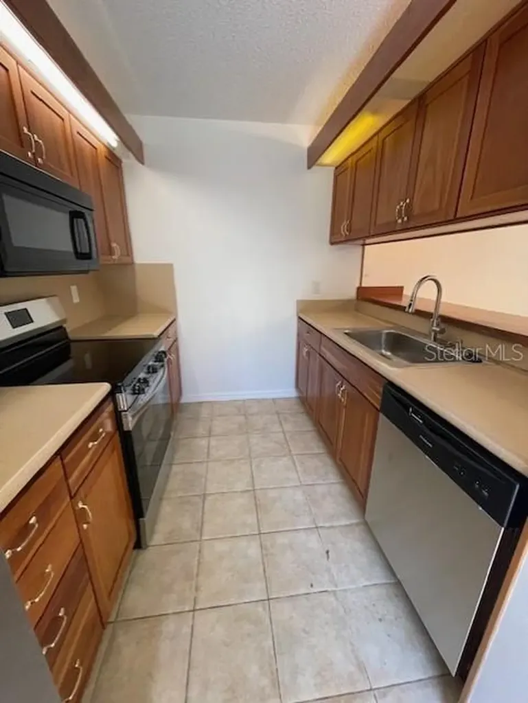 5269 Middle Court Orlando FL 32811