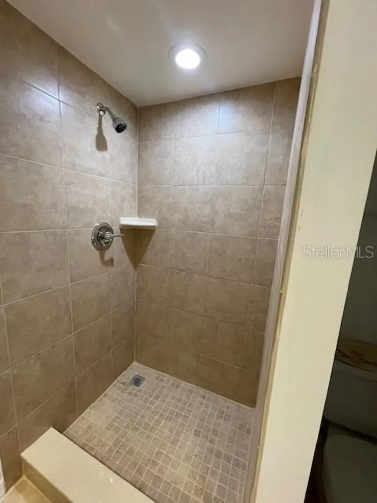 5269 Middle Court Orlando FL 32811
