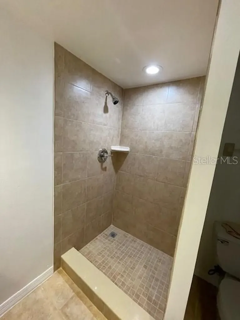 5269 Middle Court Orlando FL 32811