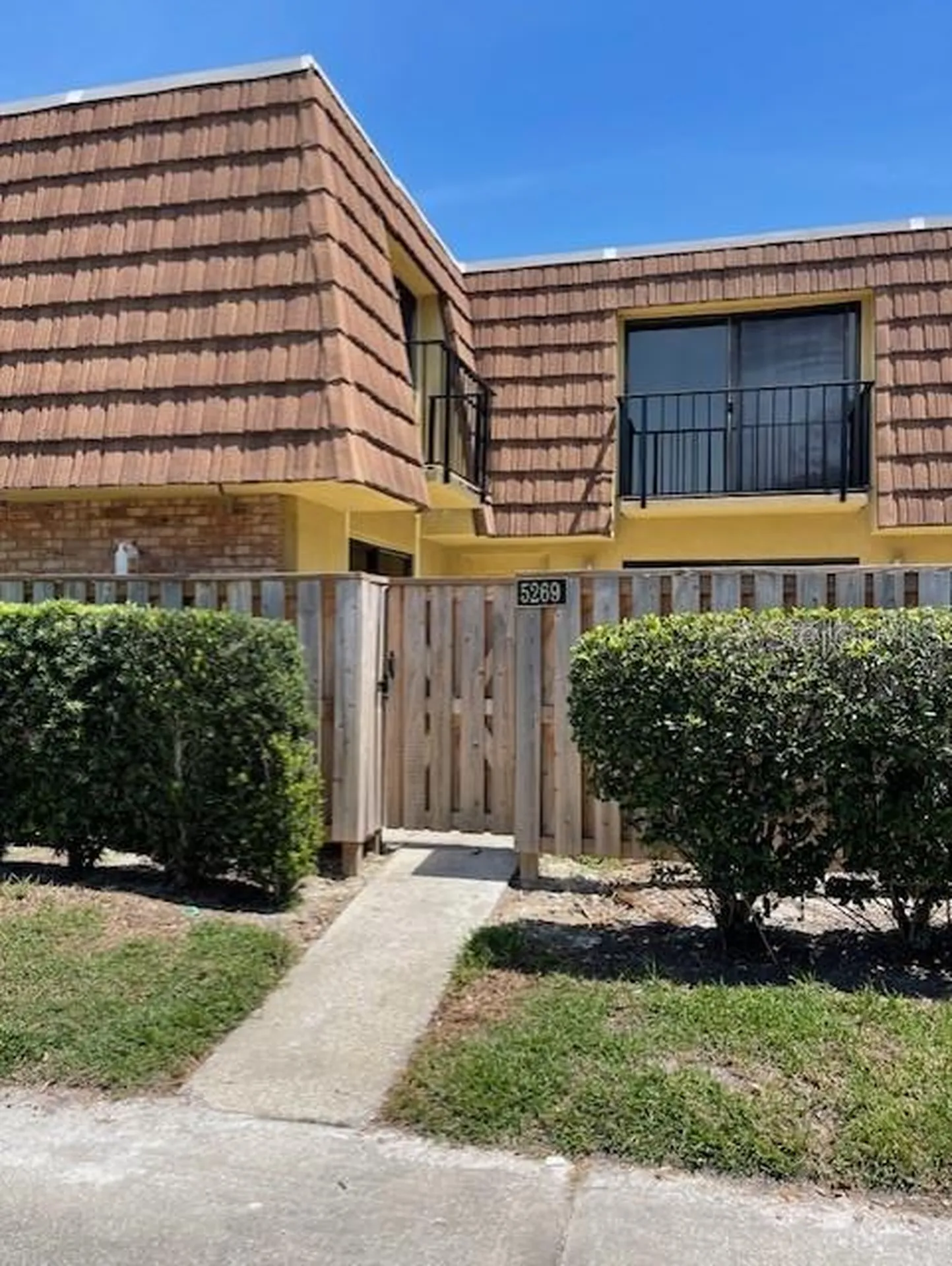 5269 Middle Court Orlando FL 32811