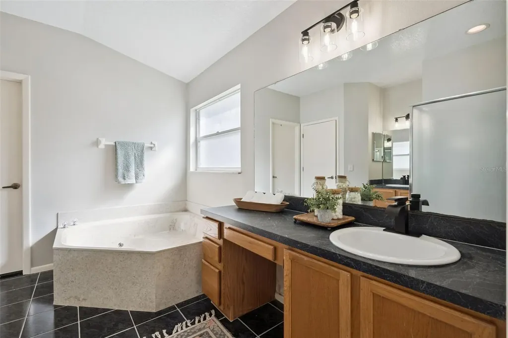 12620 Waterhaven Circle Orlando FL 32828