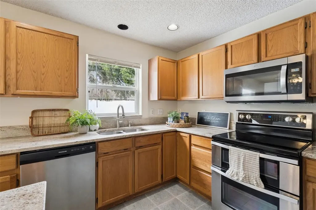 12620 Waterhaven Circle Orlando FL 32828