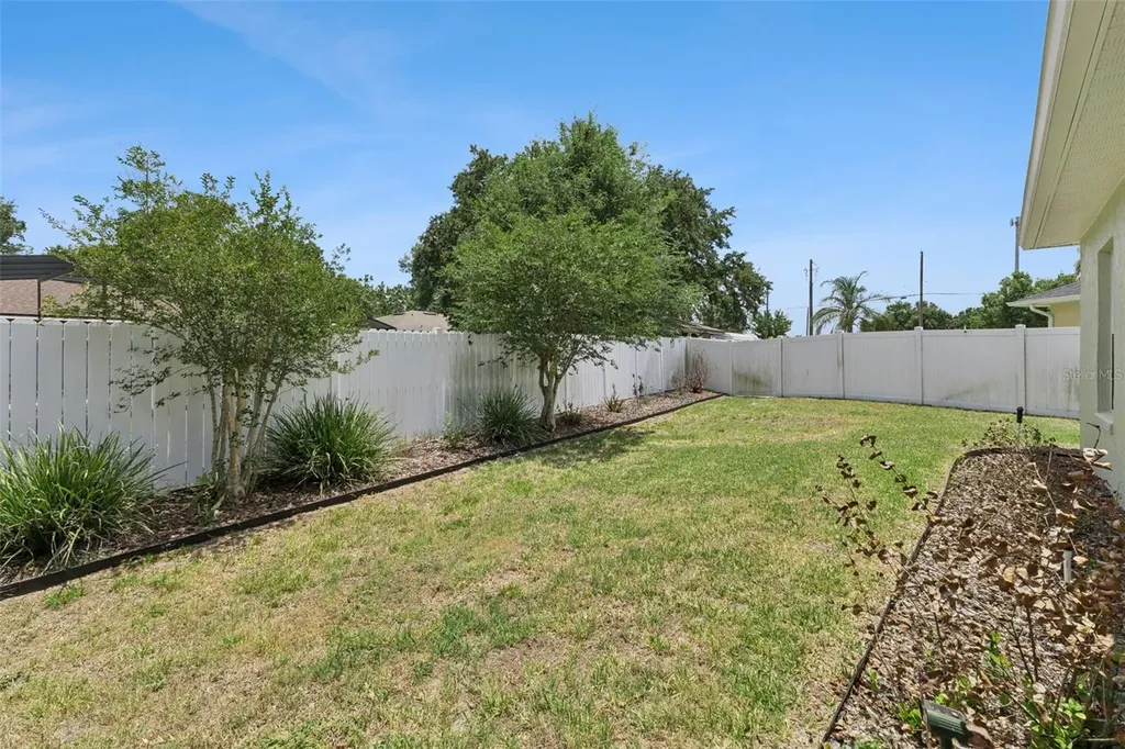 1019 Robin Lane Winter Haven FL 33884