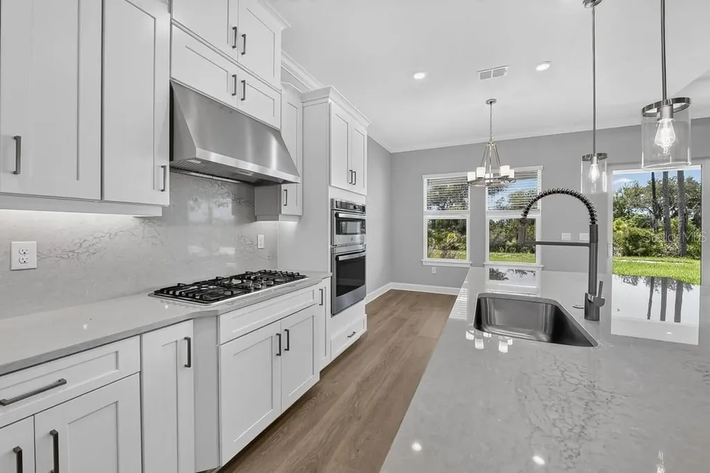 10577 Eclipse Street Sarasota FL 34241